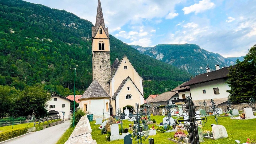 Die Pfarrei Mittewald Die Pfarrei Mittewald