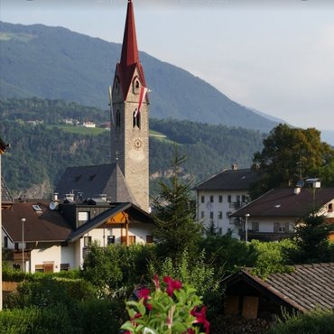 Die Pfarrei Sarns Die Pfarrei Sarns