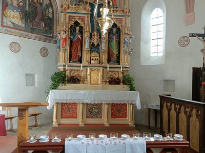 Die Pfarrei Afers Der Altarraum in der Jakobuskirche