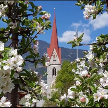 Die Pfarrei Sarns Die Pfarrei Sarns