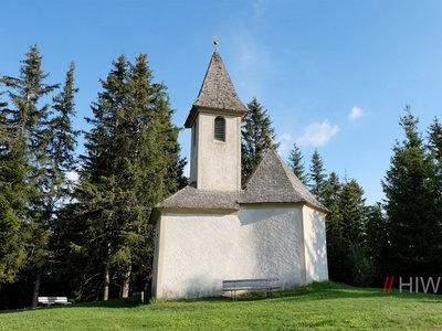 Die Pfarrei Afers Freienbühel im Sommer