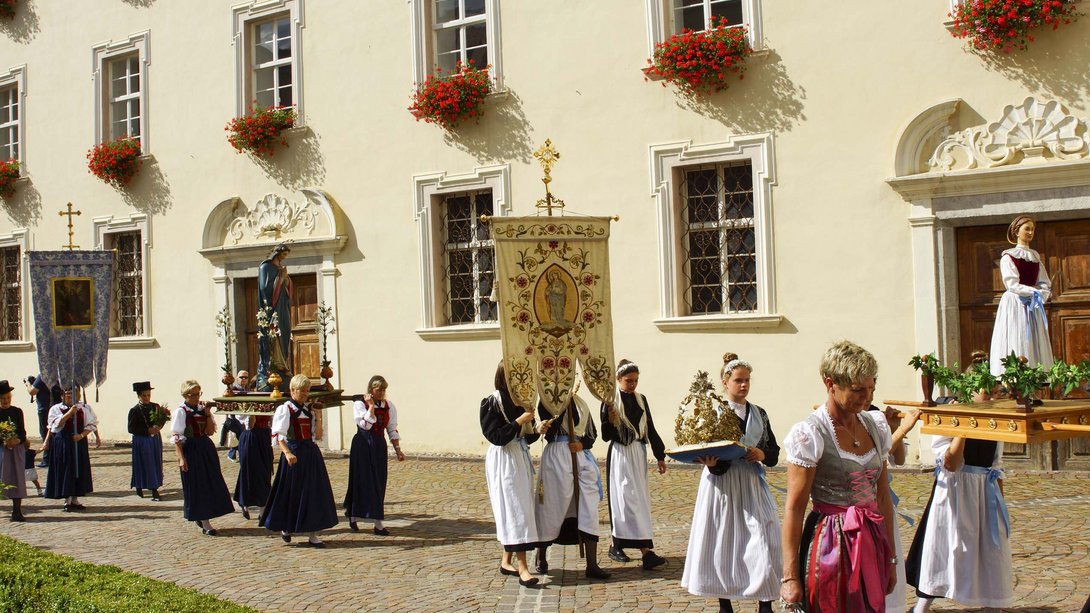 Die Pfarrei Neustift Die Pfarrei Neustift