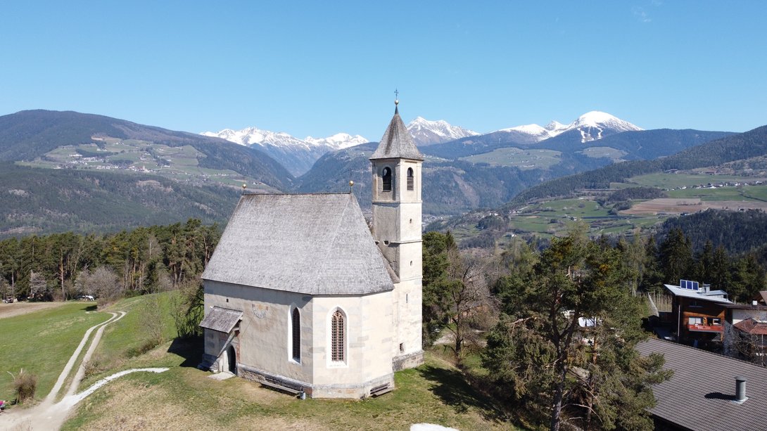 Kirche zur hl. Maria Magdalena in Viums Die Pfarrei Natz